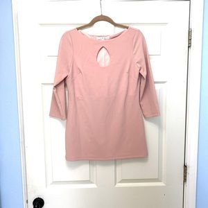 Boston Proper Pink Keyhole Front Top Size S